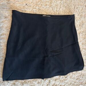 Rave black mini skort